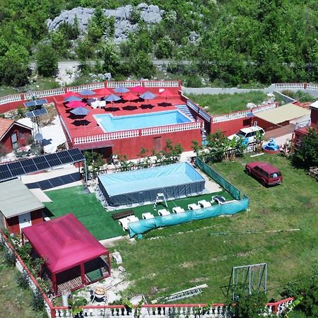 Red Apartman Trebinje Eksteriør billede