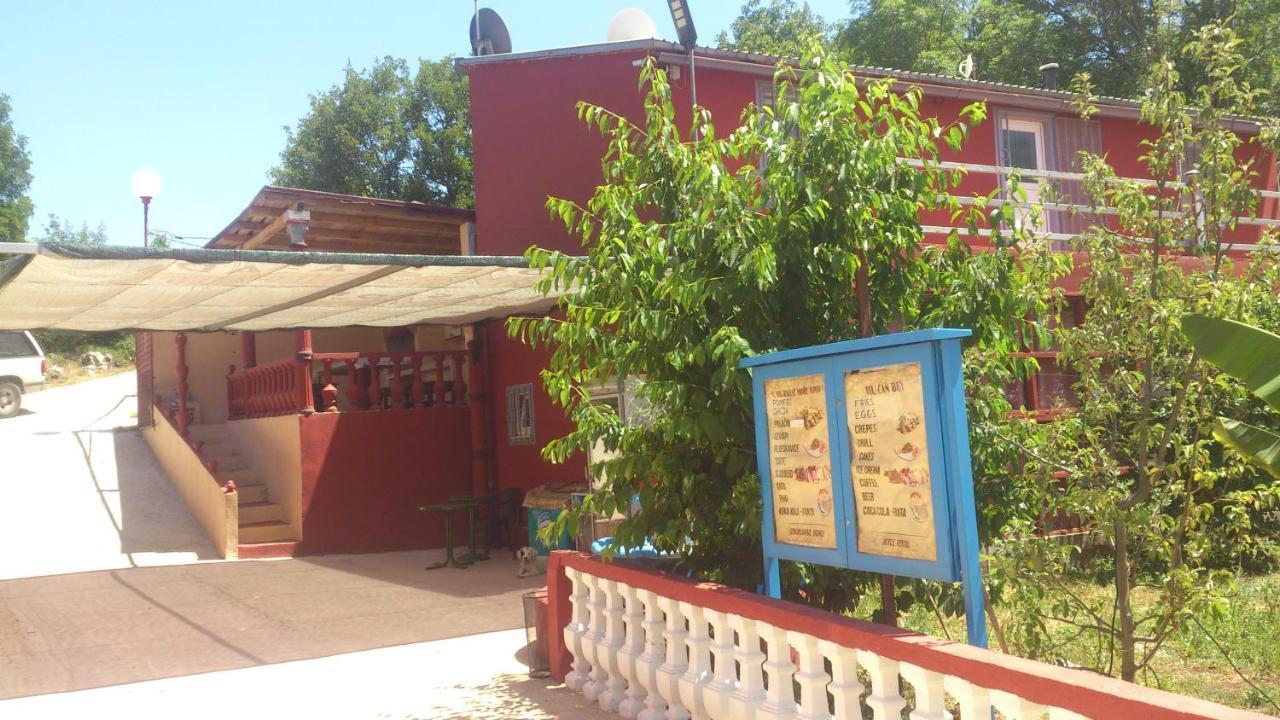 Red Apartman Trebinje Eksteriør billede