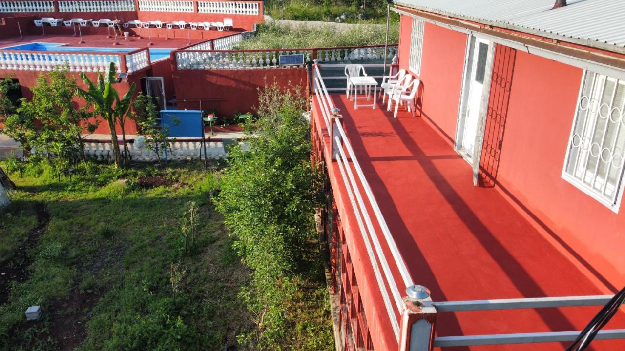 Red Apartman Trebinje Eksteriør billede