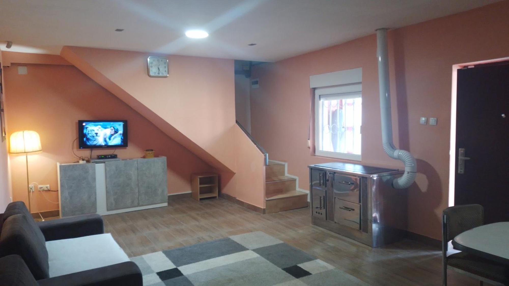 Red Apartman Trebinje Eksteriør billede
